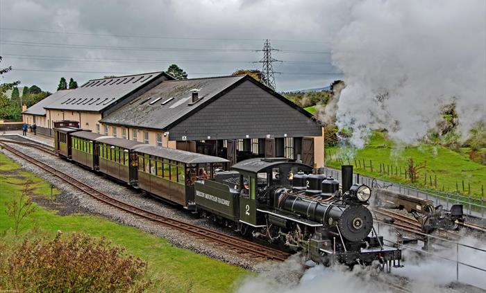 Train leaving Pant Station